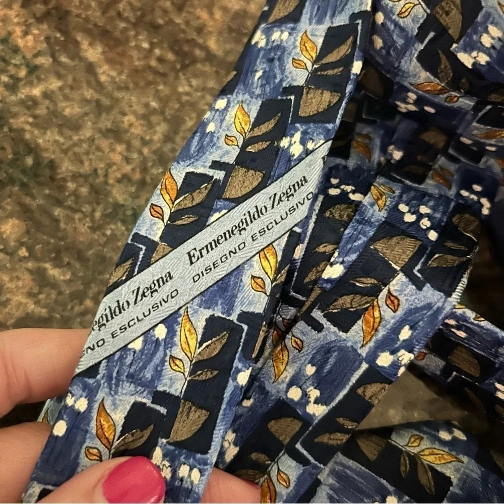 Ermengildo Zegna All Silk printed tie Italy blue leaves preppy designer